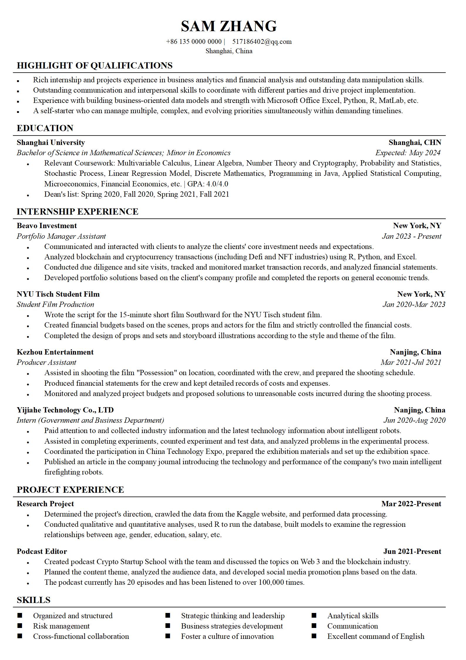 简约而时尚的英文简历布局模板